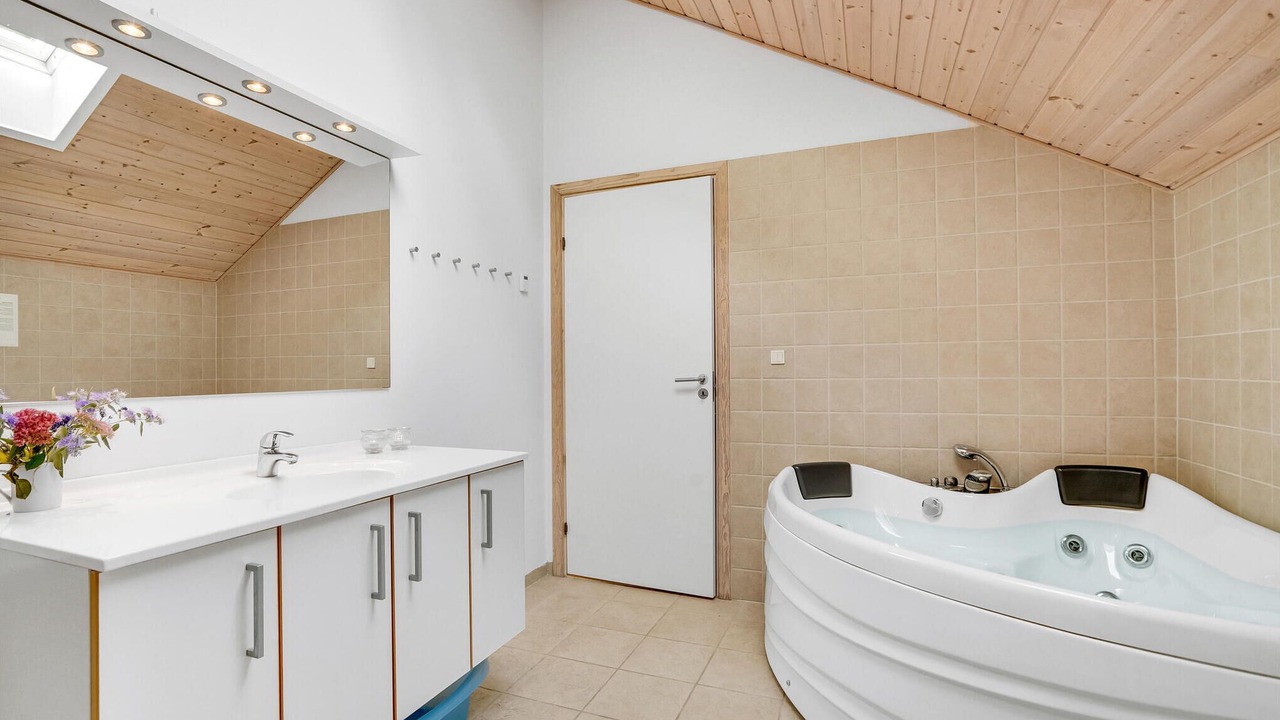 Photo of Bathroom in Sønderstrand