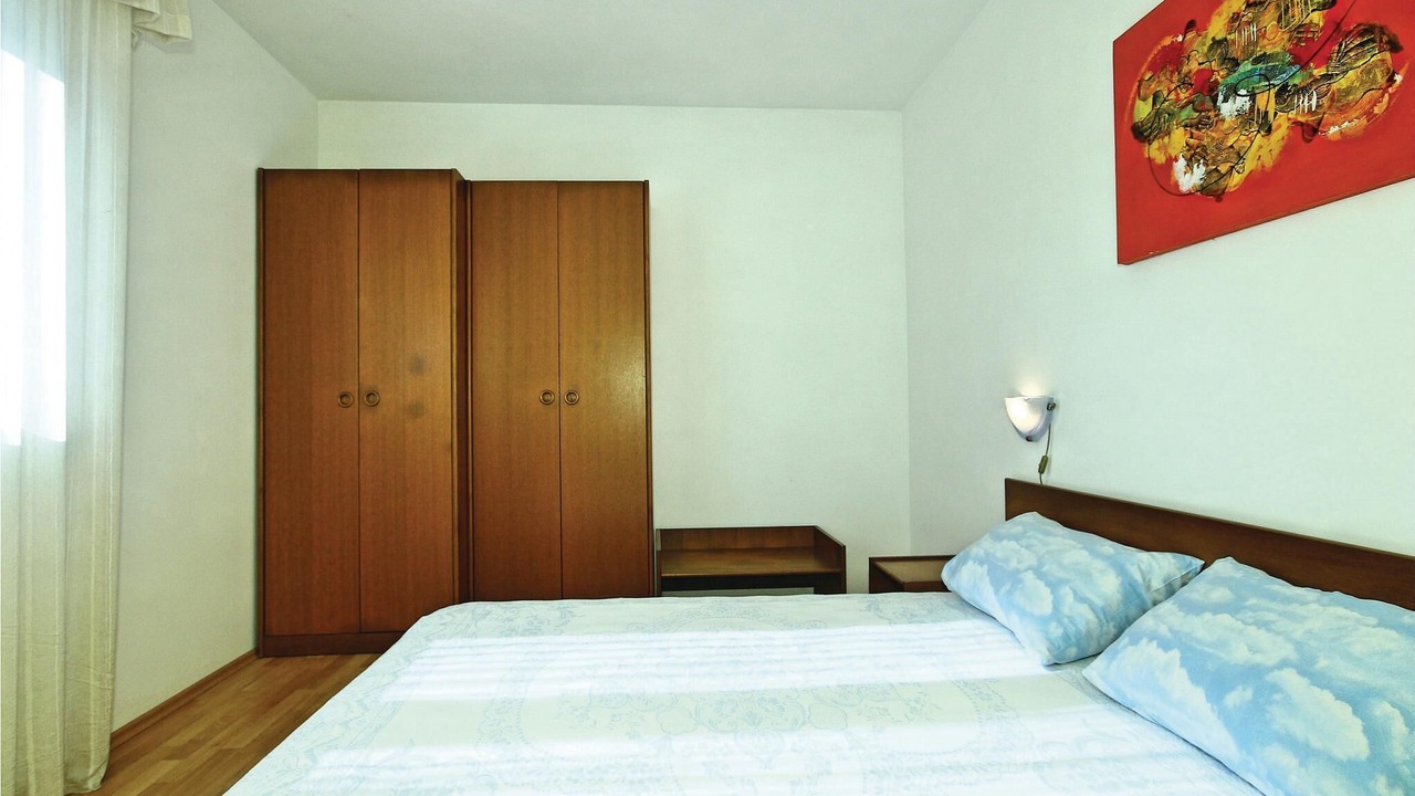 Photo of Others in Vabriga
