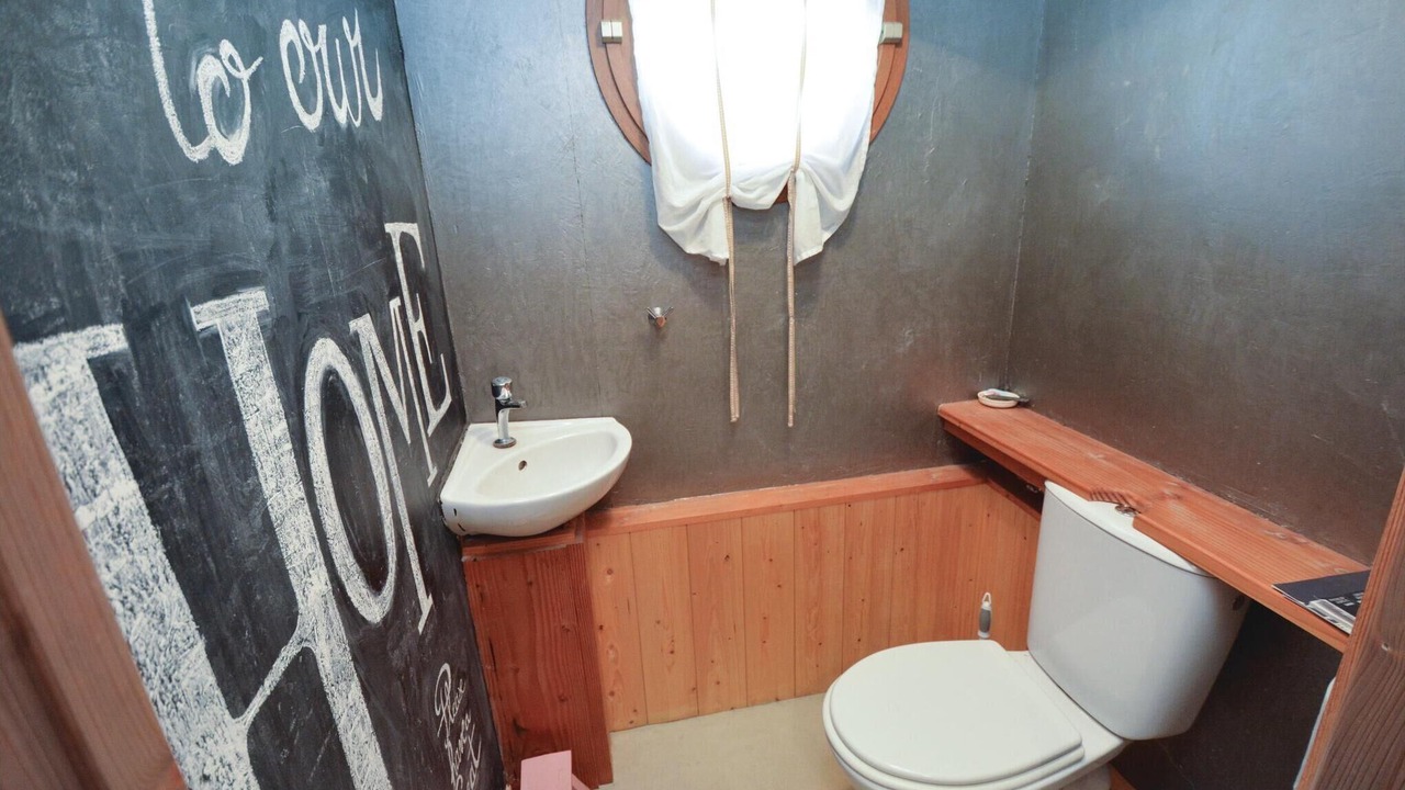Photo of Bathroom in Thezan-les-Beziers