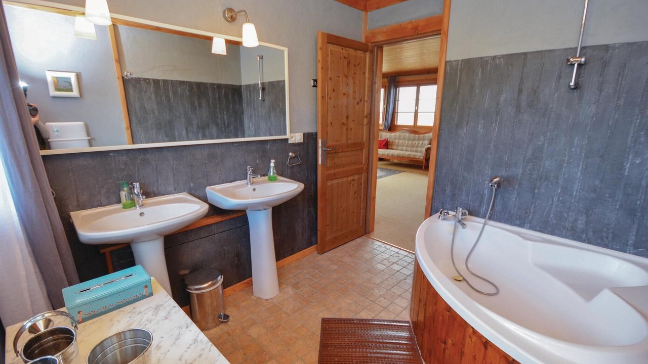 Photo of Bathroom in Thezan-les-Beziers