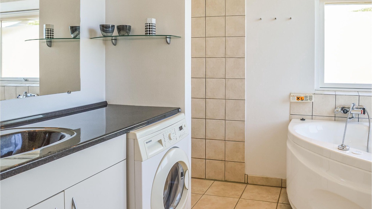 Photo of Bathroom in Vrist Strand