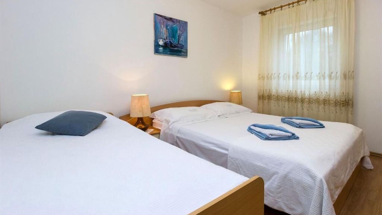 Photo of Bedroom in Cove Murtar