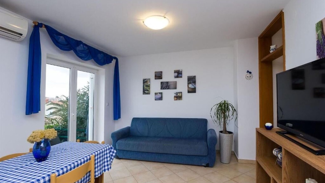 Photo of Livingroom in Cove Murtar