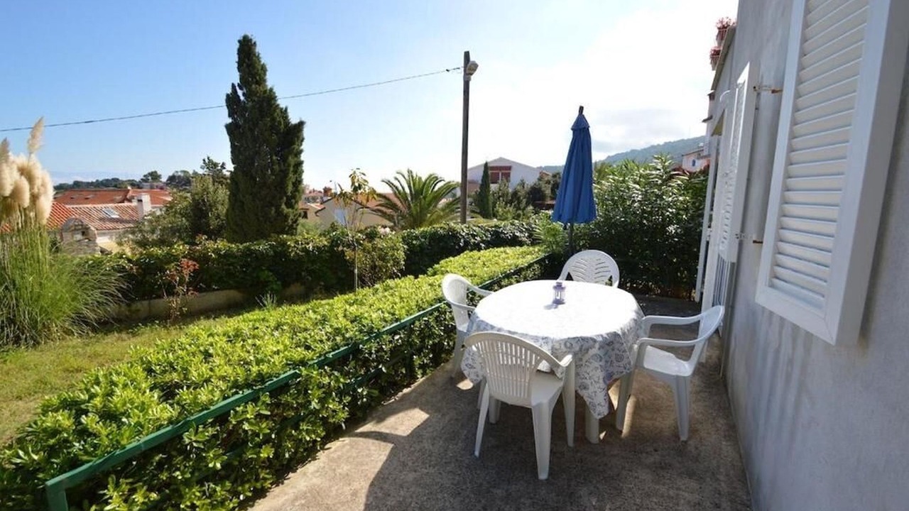 Photo of Outdoor in Cove Murtar