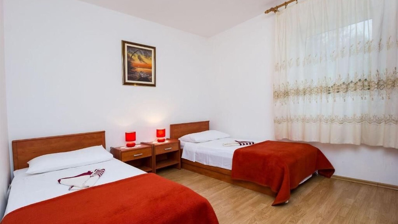 Photo of Bedroom in Cove Murtar