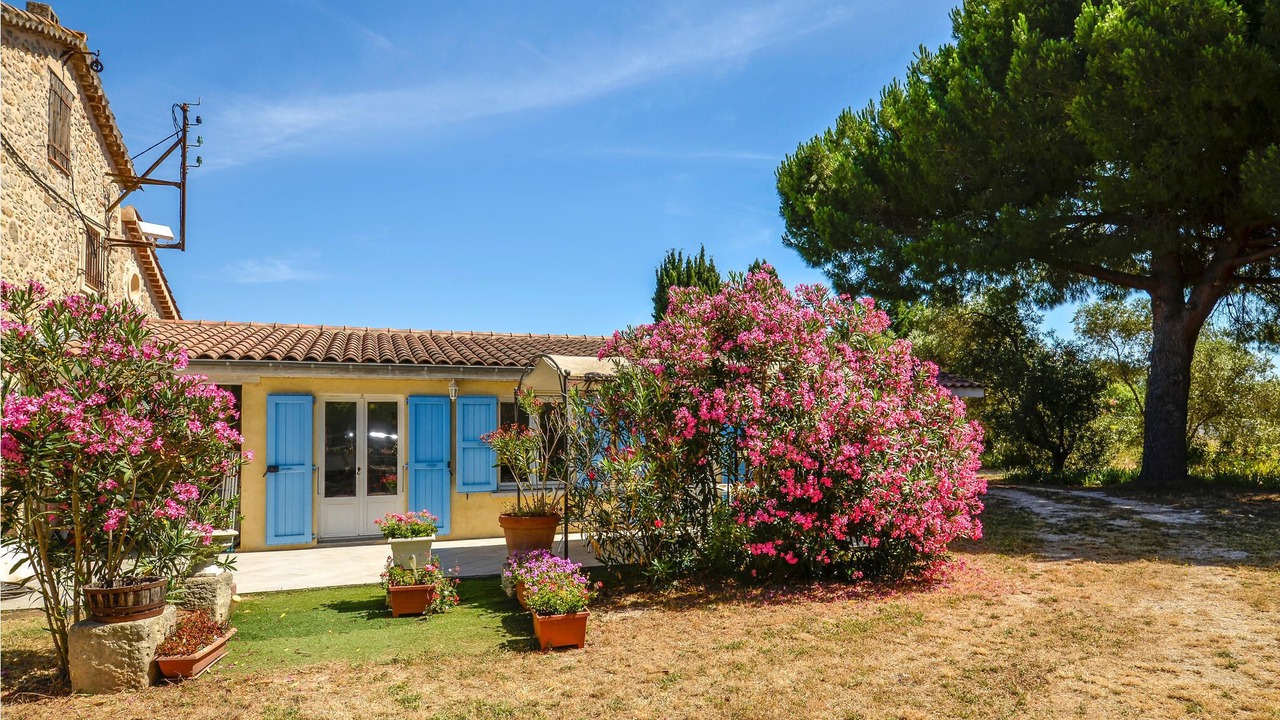 Photo of Others in La Garde