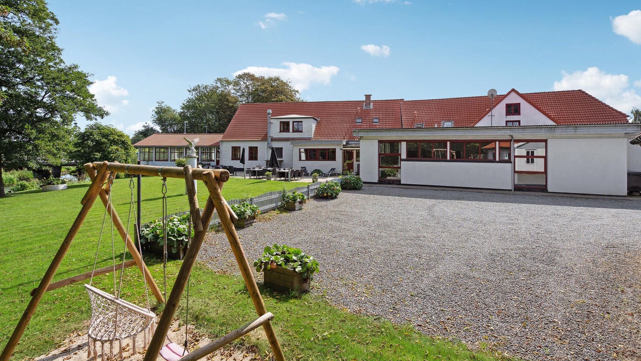 Photo of Outdoor in Mandoe