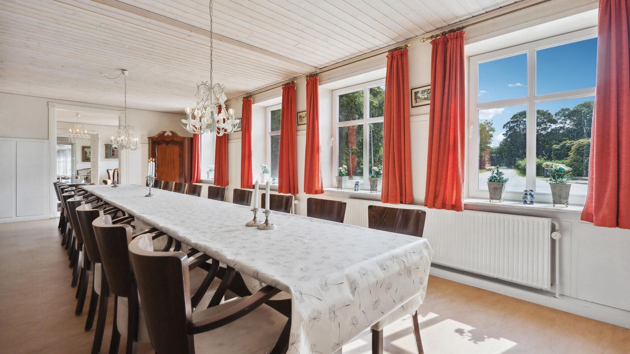 Photo of Others in Mandoe