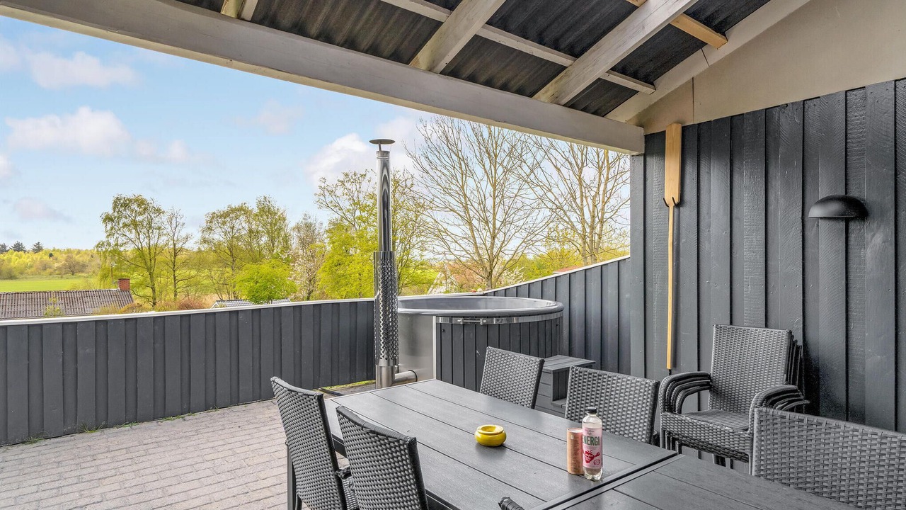 Photo of Others in Hvalpsund