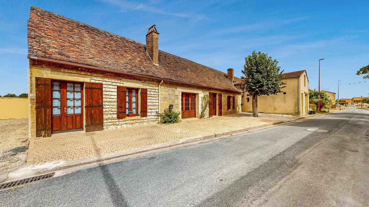 Photo of Others in Saint-Pierre-d'Eyraud