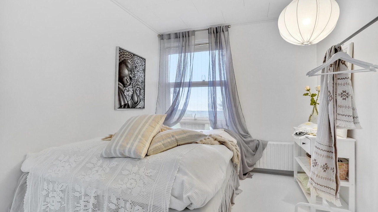 Photo of Others in Frolunde