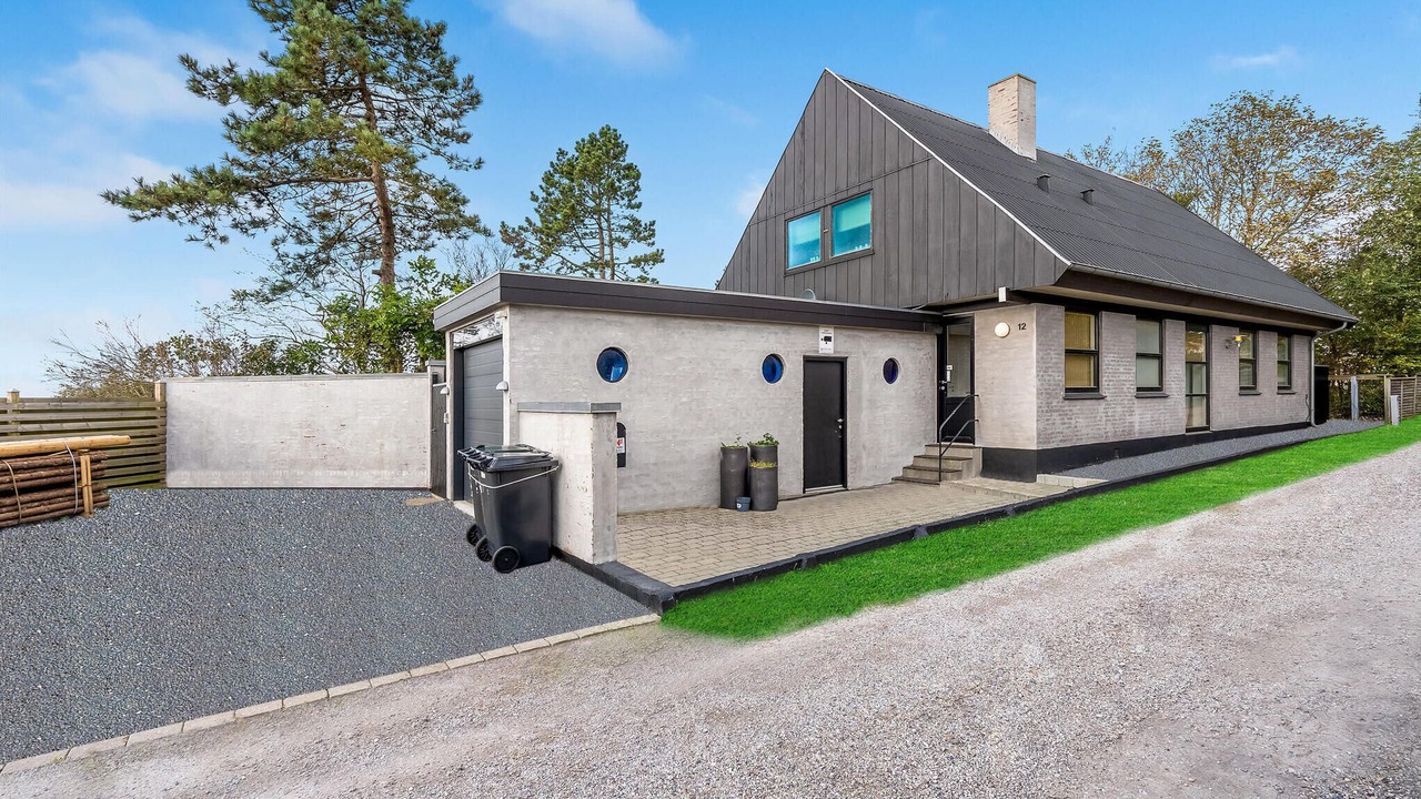 Photo of Others in Frolunde