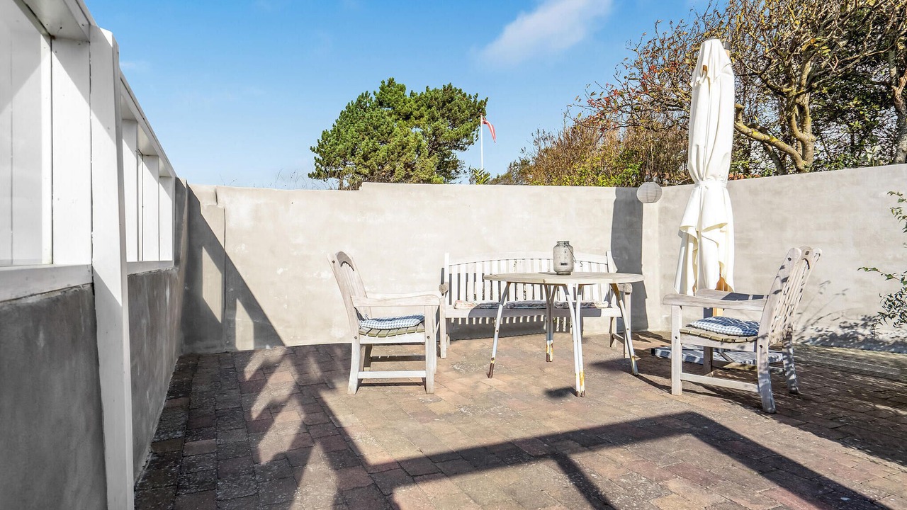 Photo of Others in Frolunde