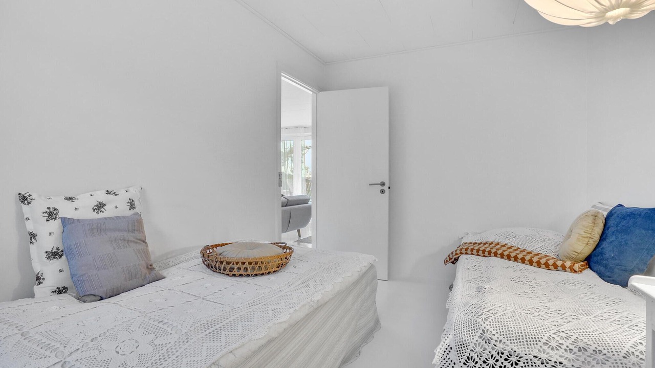 Photo of Others in Frolunde