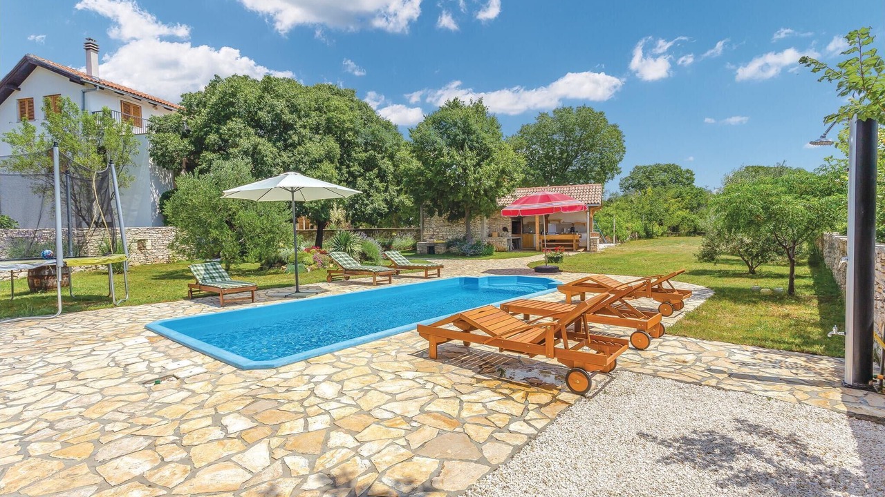Photo of Outdoor in Puljane