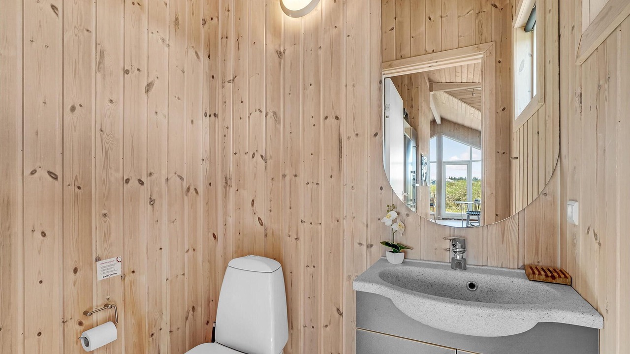 Photo of Bathroom in Lild Strand