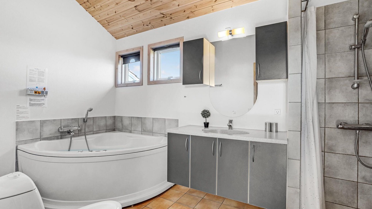 Photo of Others in Lild Strand