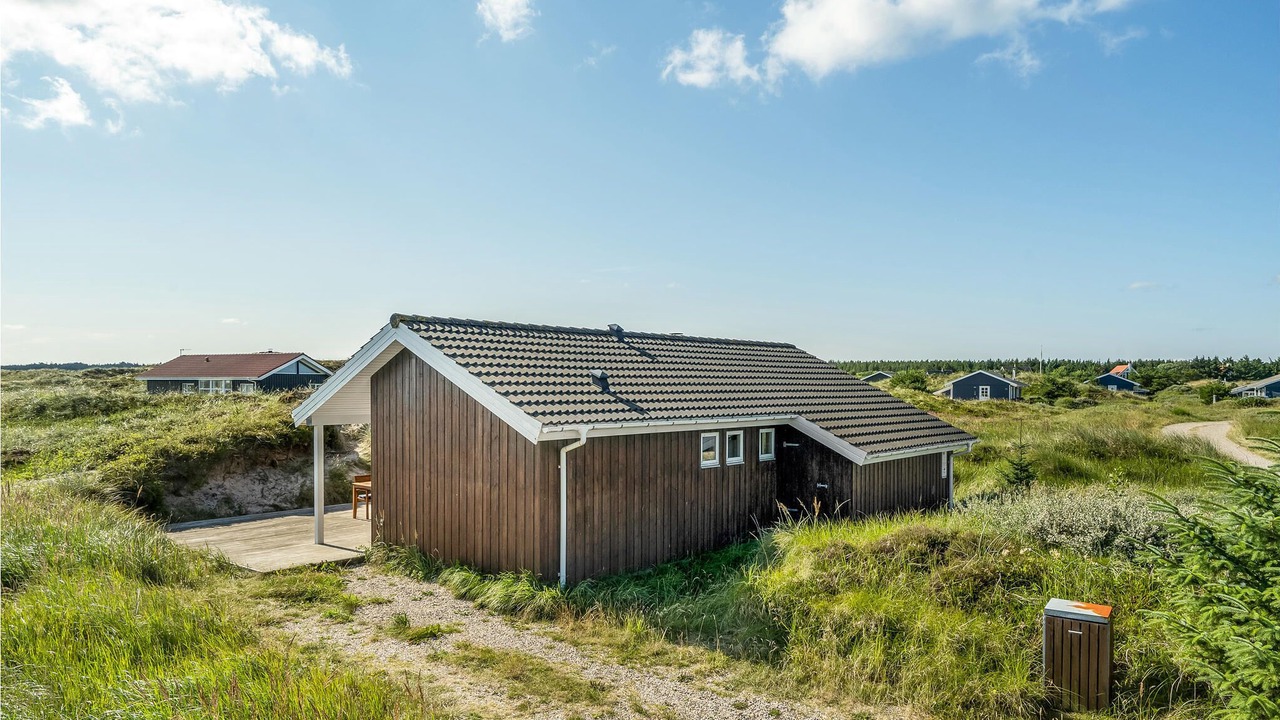 Photo of Others in Lild Strand