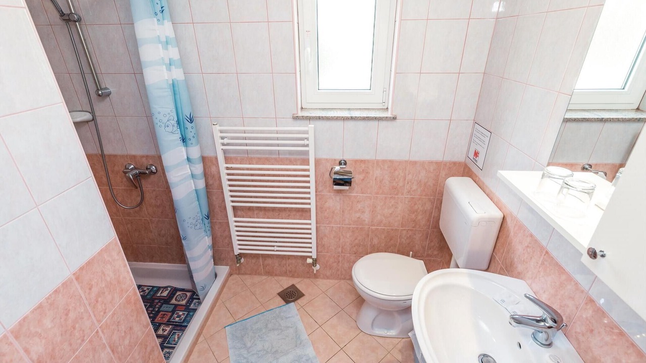 Photo of Bathroom in Brsec