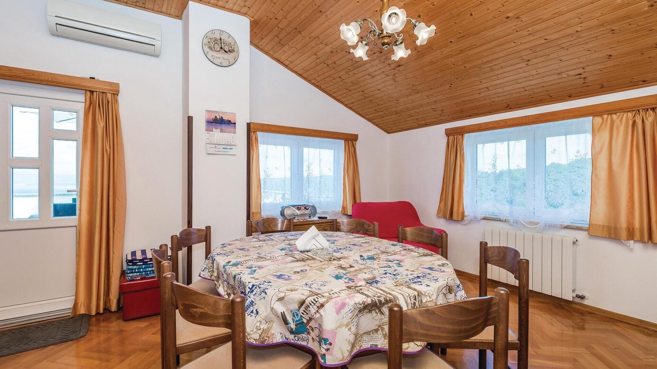 Photo of Bedroom in Brsec
