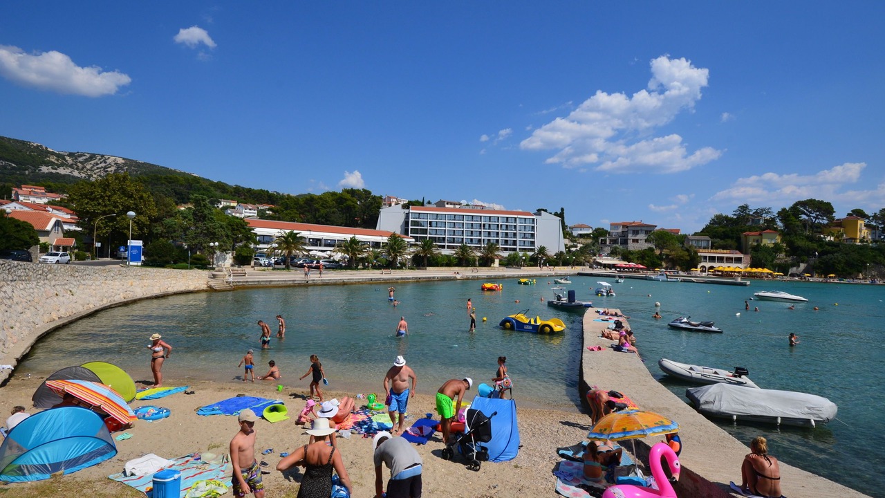 Photo of Others in Banjol