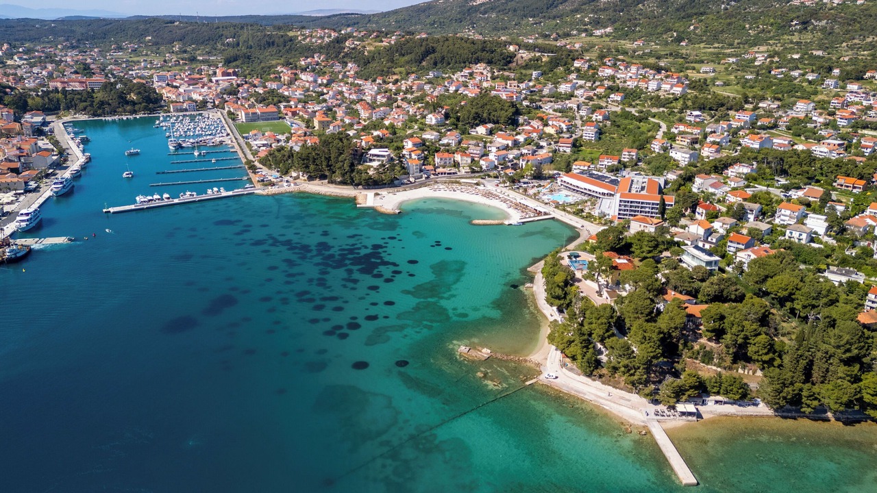 Photo of Outdoor in Banjol