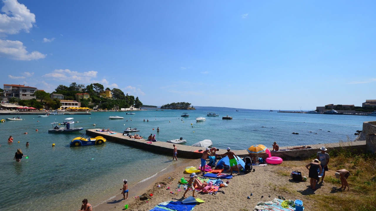 Photo of Others in Banjol