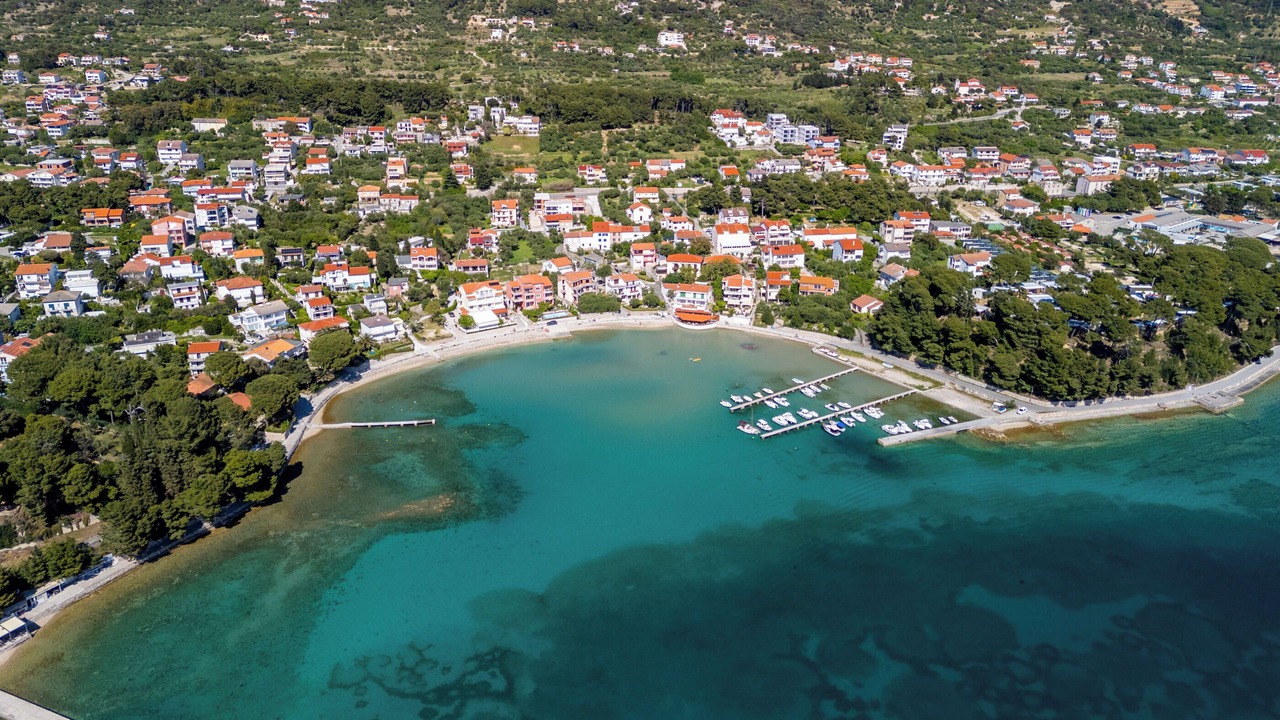 Photo of Outdoor in Banjol