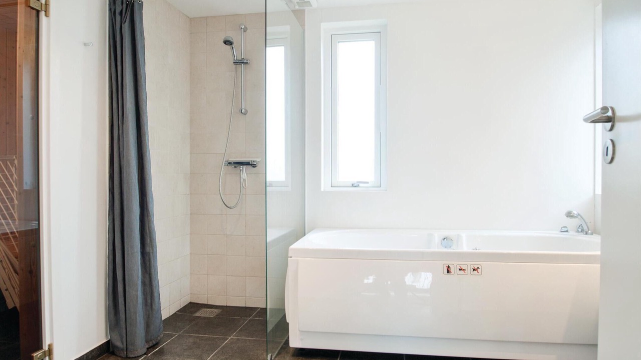 Photo of Bathroom in Tranum