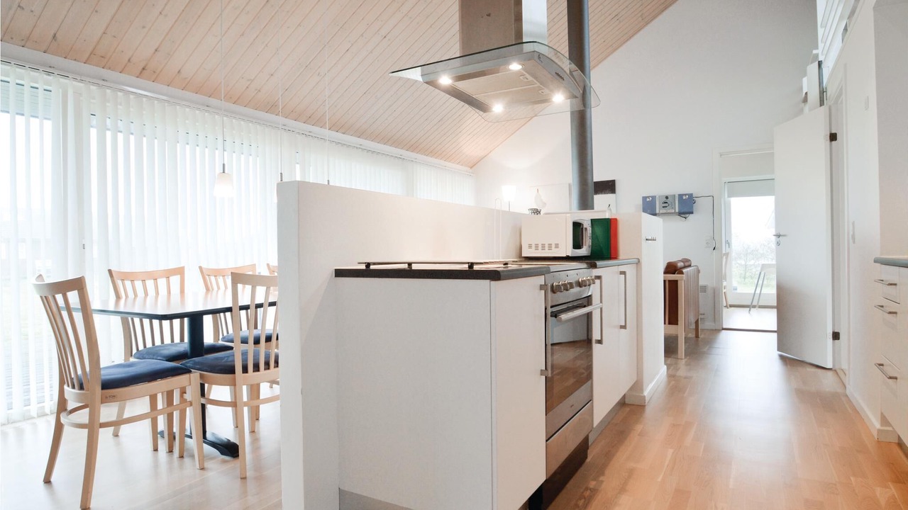 Photo of Others in Tranum