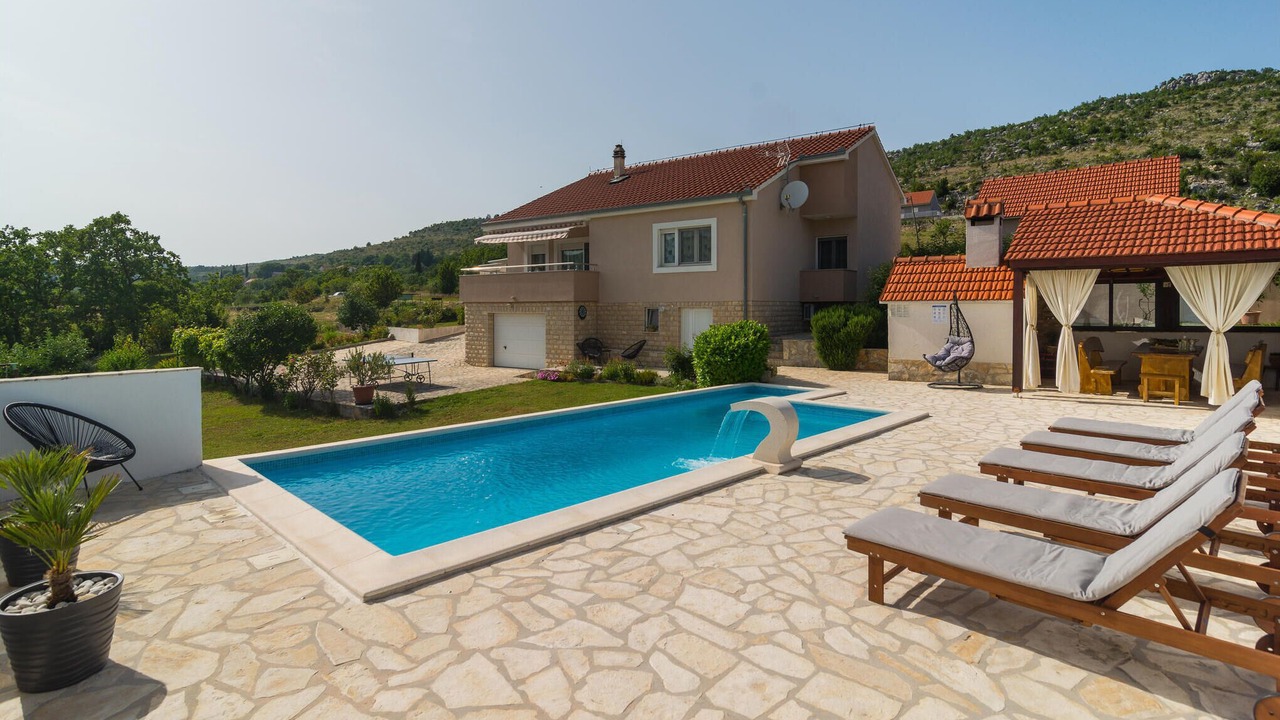 Photo of Outdoor in Klis