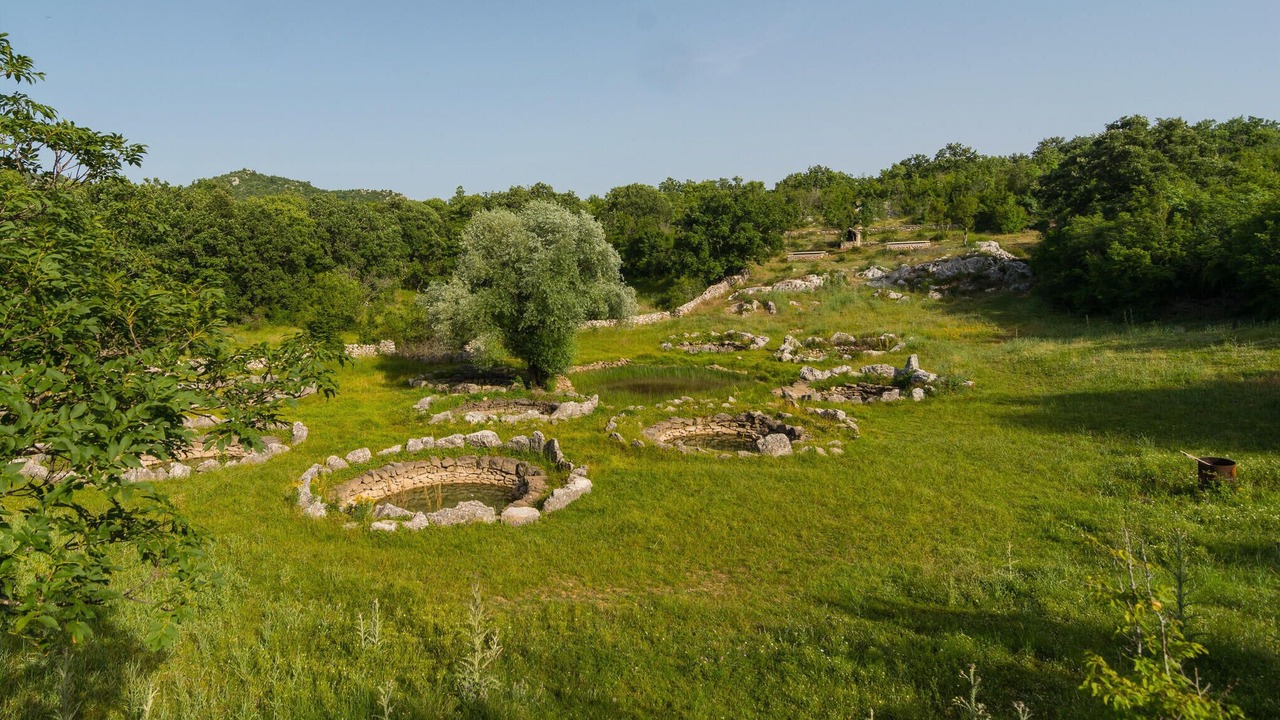 Photo of Others in Klis
