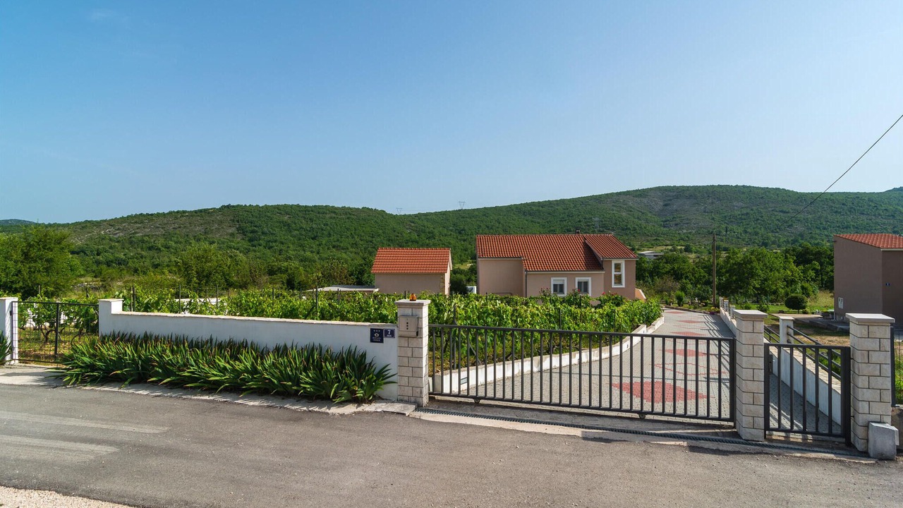 Photo of Outdoor in Klis