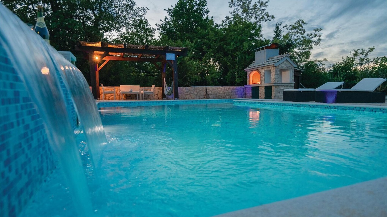 Photo of Outdoor in Grubine