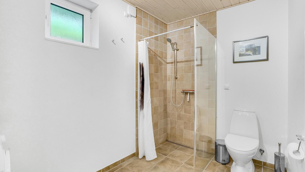 Photo of Bathroom in Hvalpsund