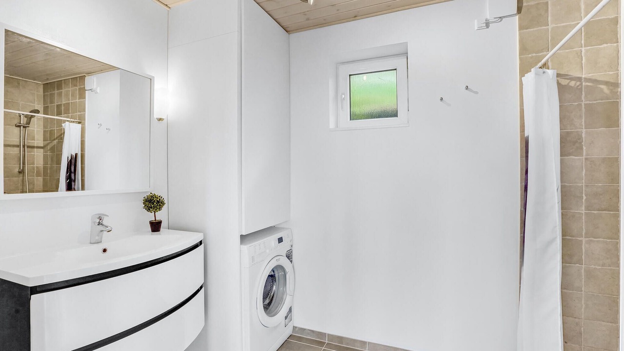 Photo of Bathroom in Hvalpsund