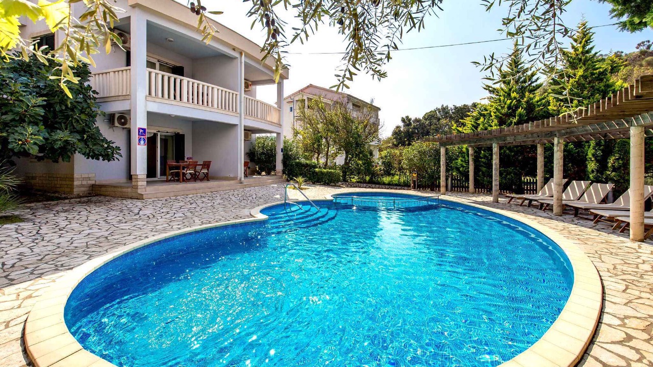 Photo of Outdoor in Suha Punta