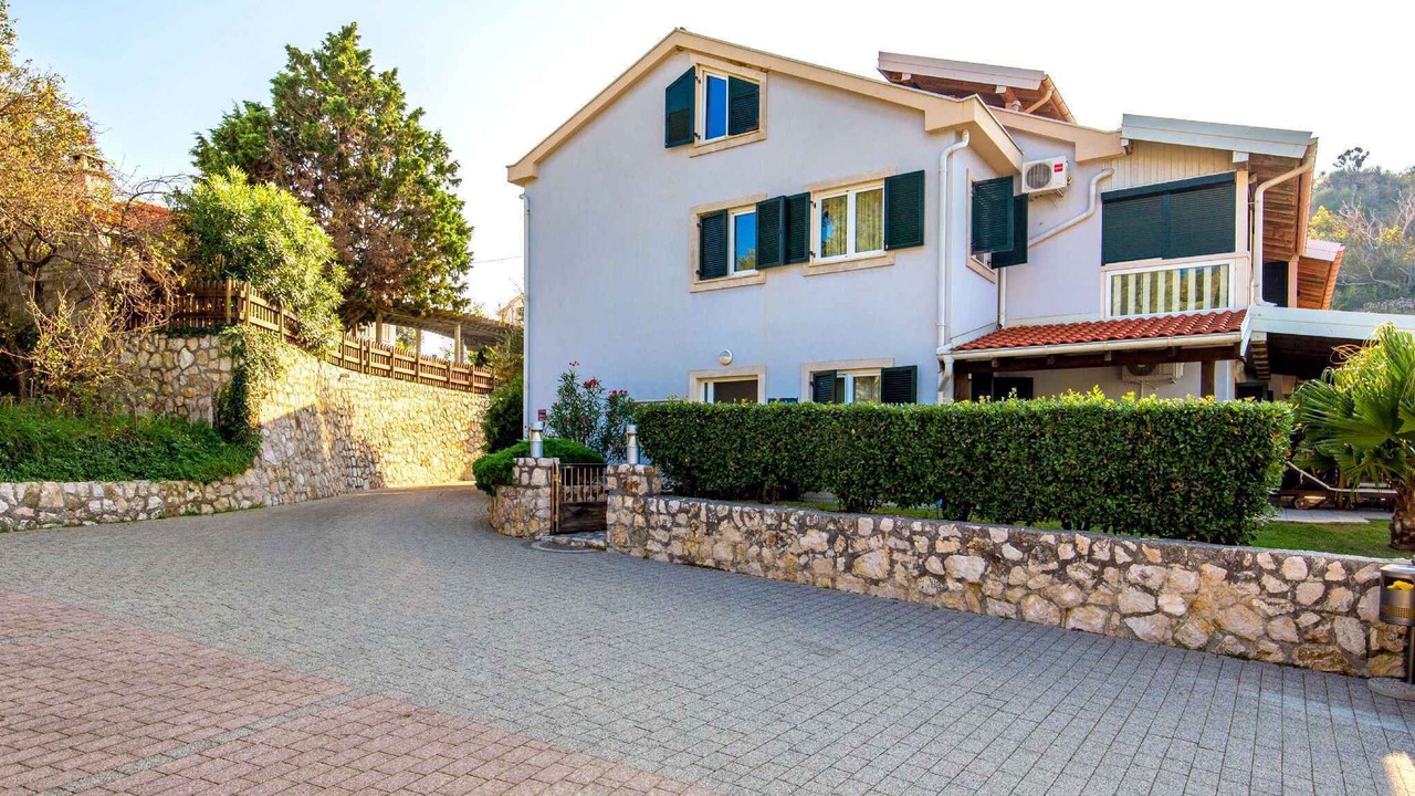 Photo of Outdoor in Suha Punta