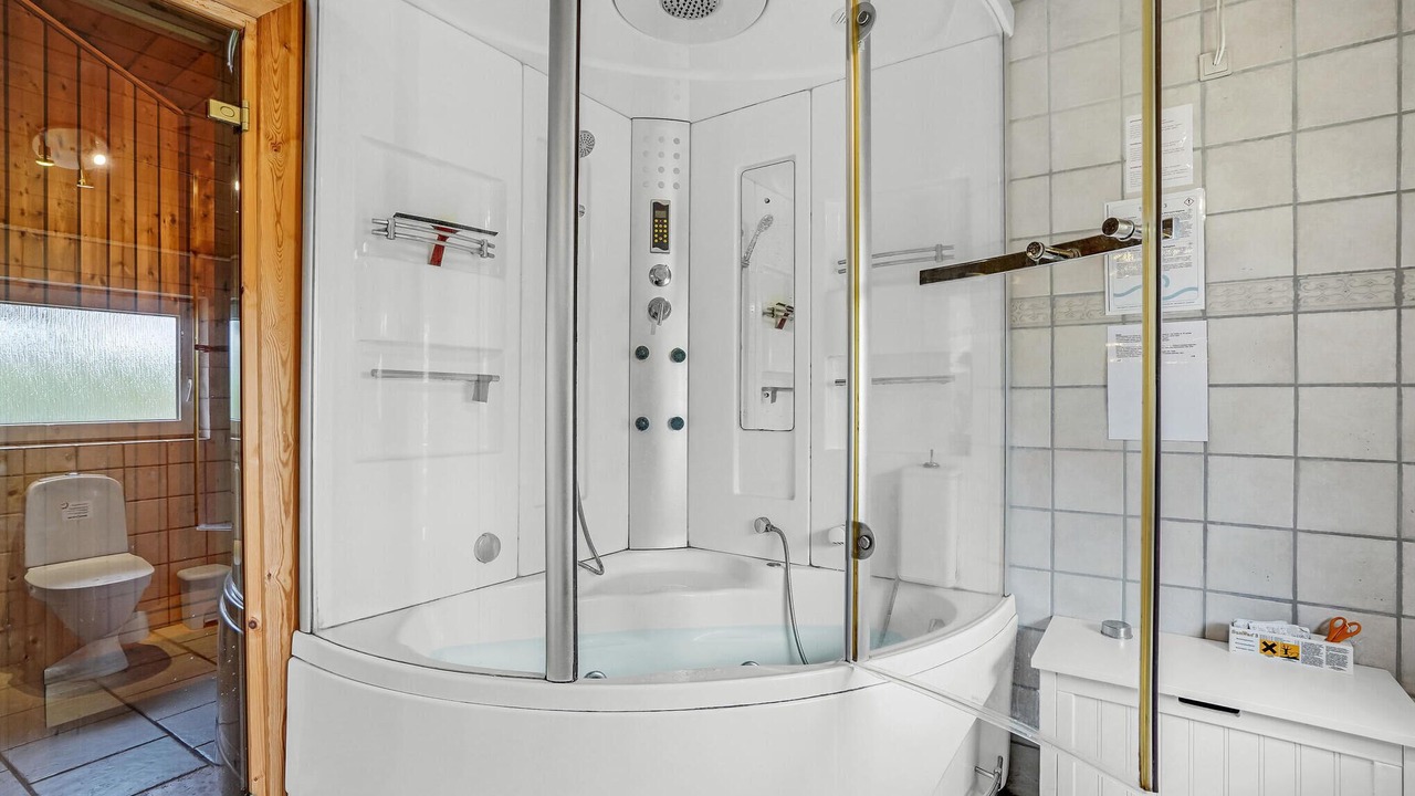 Photo of Bathroom in Skaven Strand