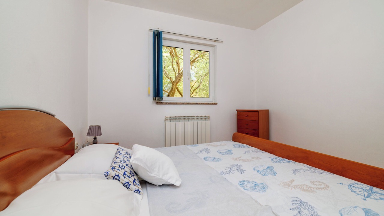 Photo of Bedroom in Punat