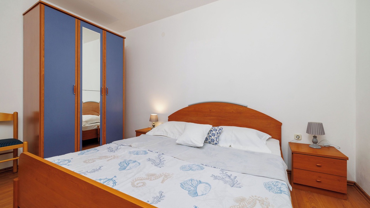 Photo of Bedroom in Punat