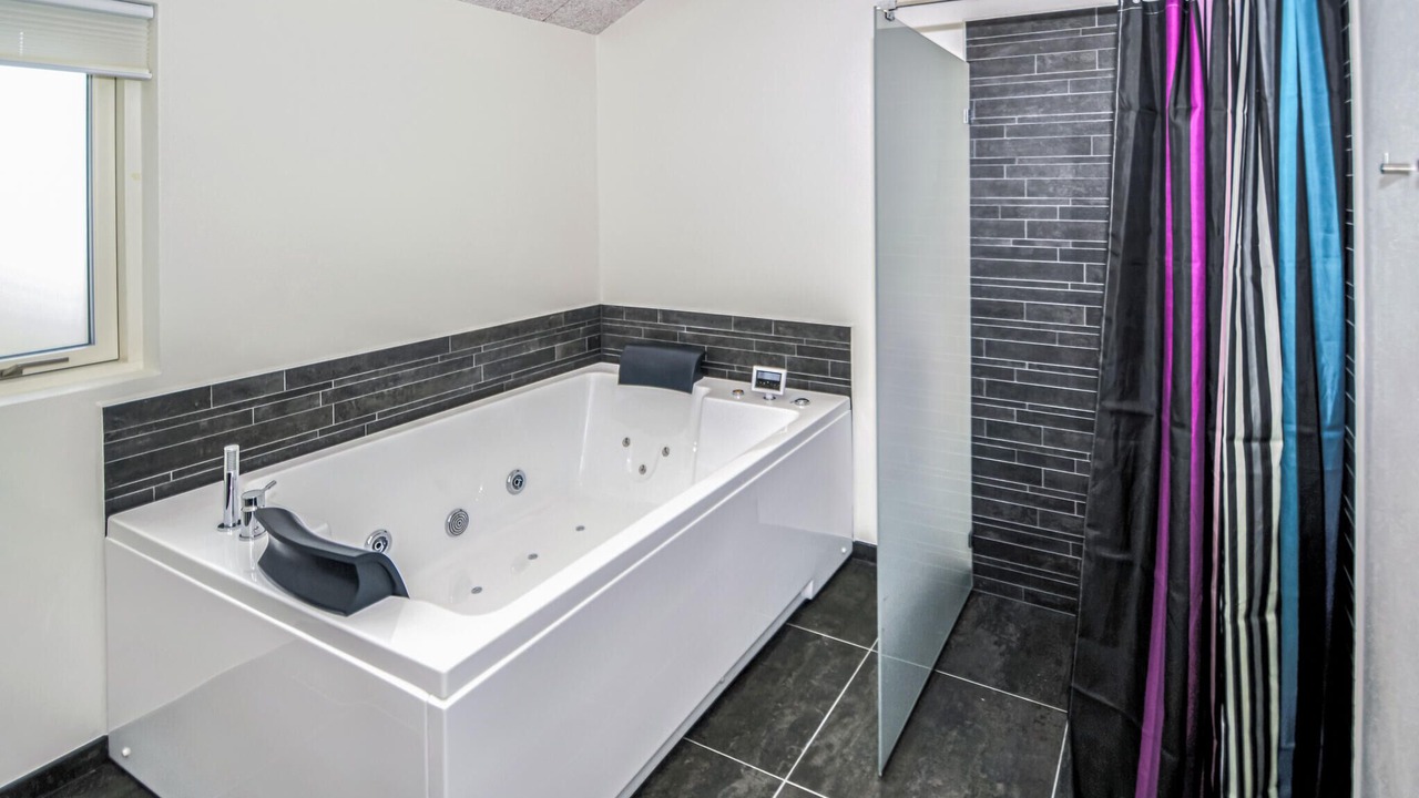 Photo of Bathroom in Ansager
