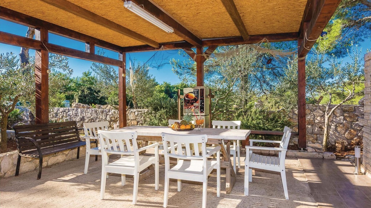 Photo of Patio Balcony in Vir