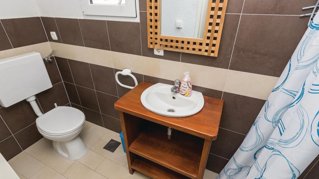 Photo of Bathroom in Vir