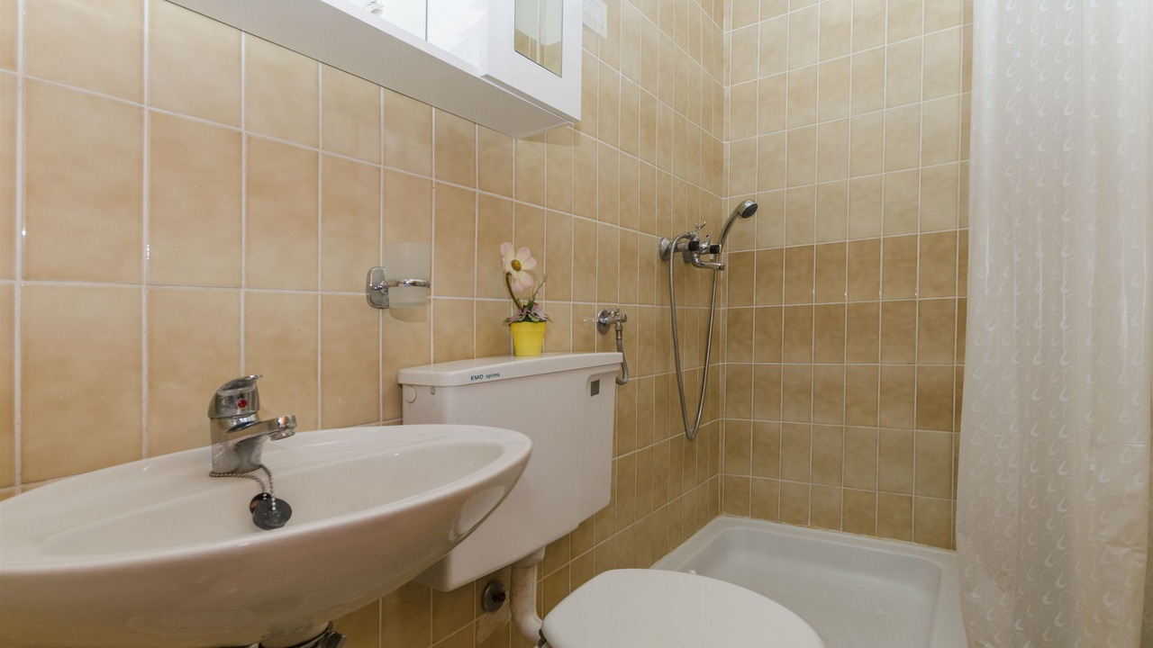 Photo of Bathroom in Brela