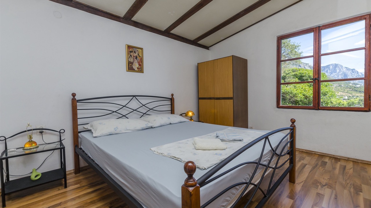 Photo of Bedroom in Brela