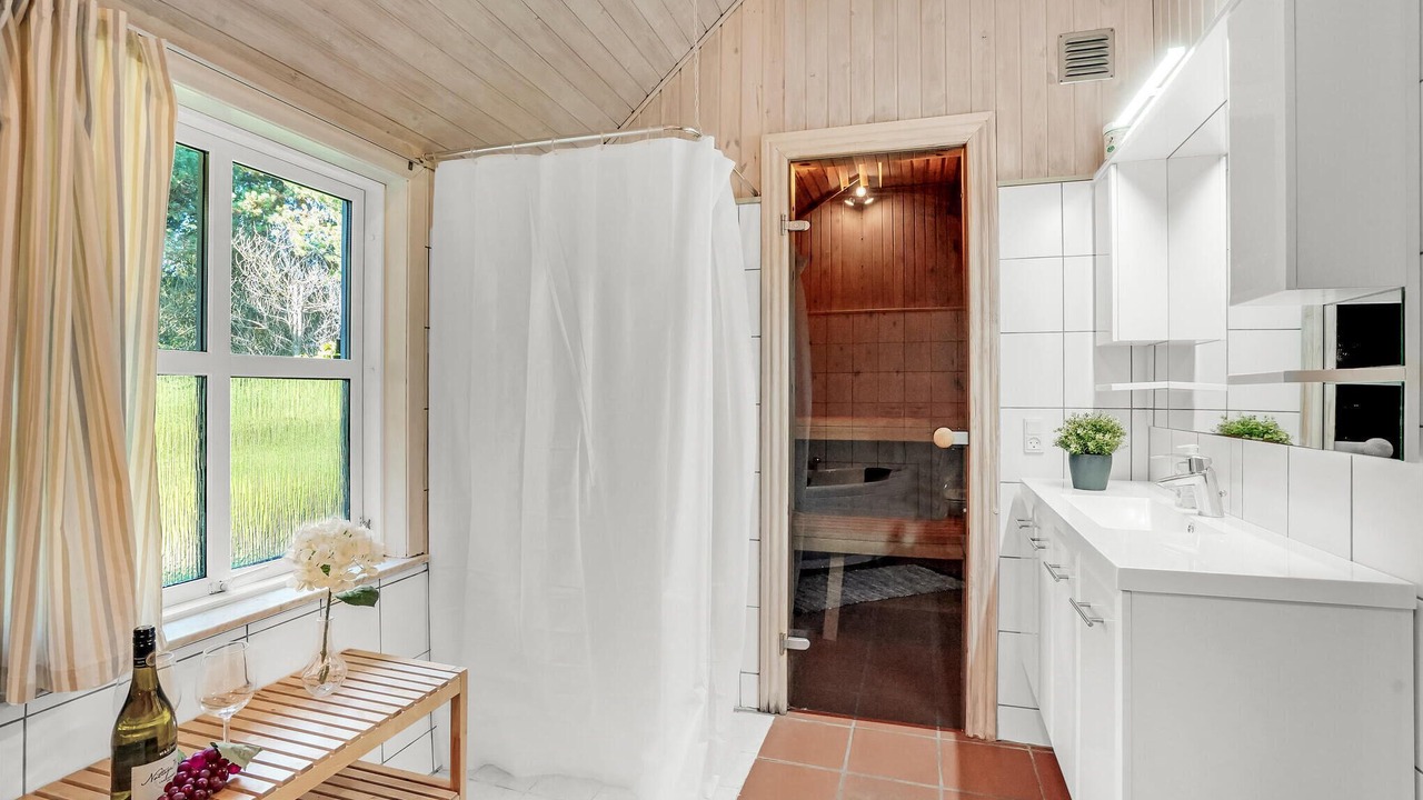Photo of Bathroom in Havneby