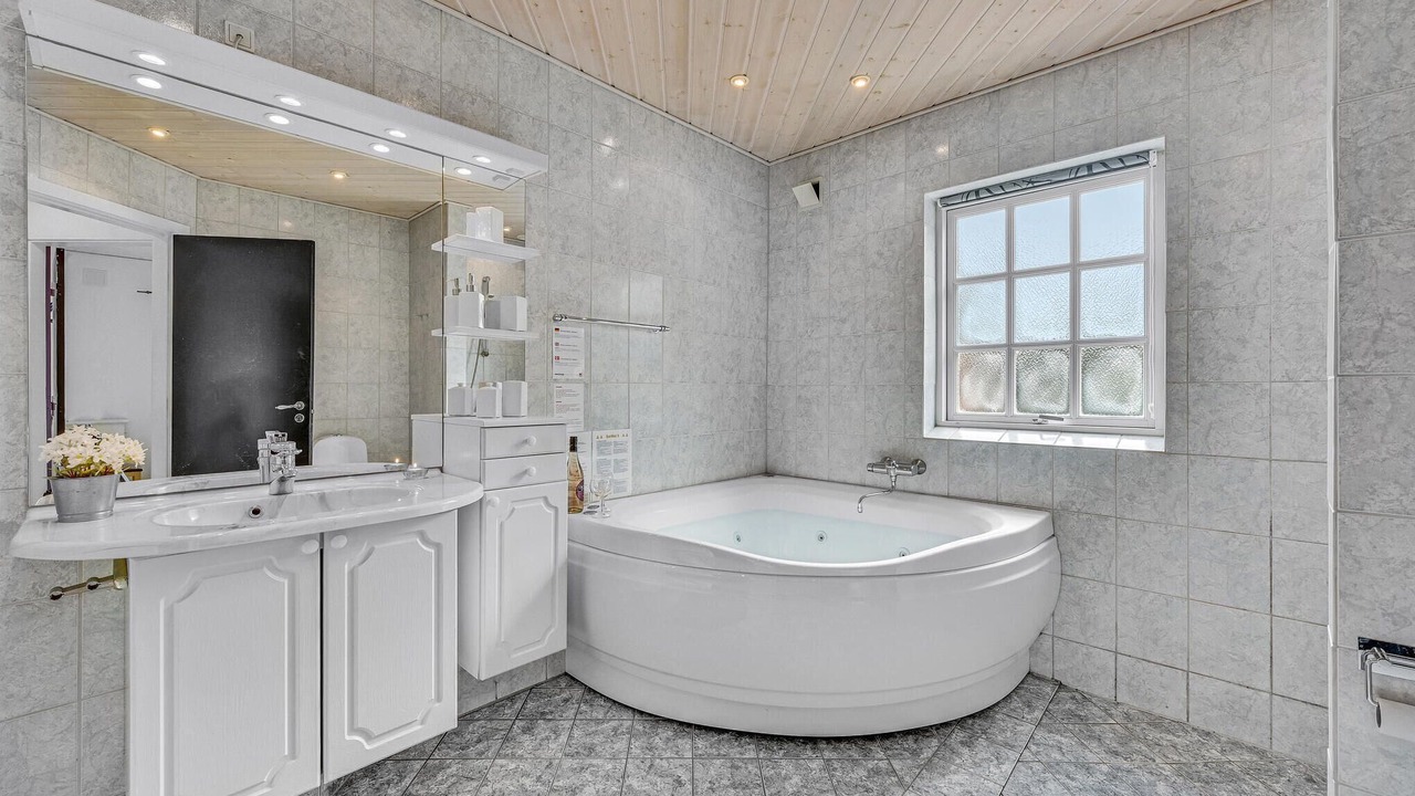 Photo of Bathroom in Nymindegab