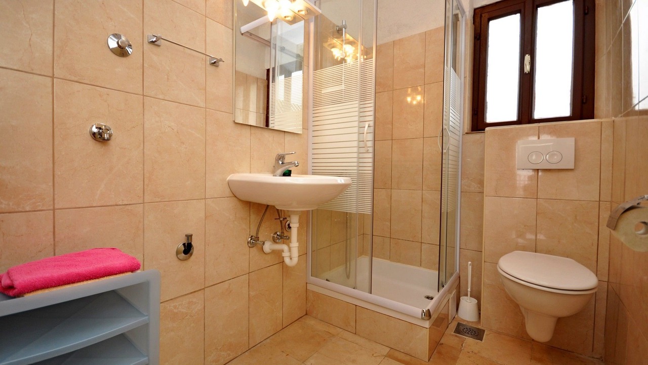Photo of Bathroom in Okrug Donji
