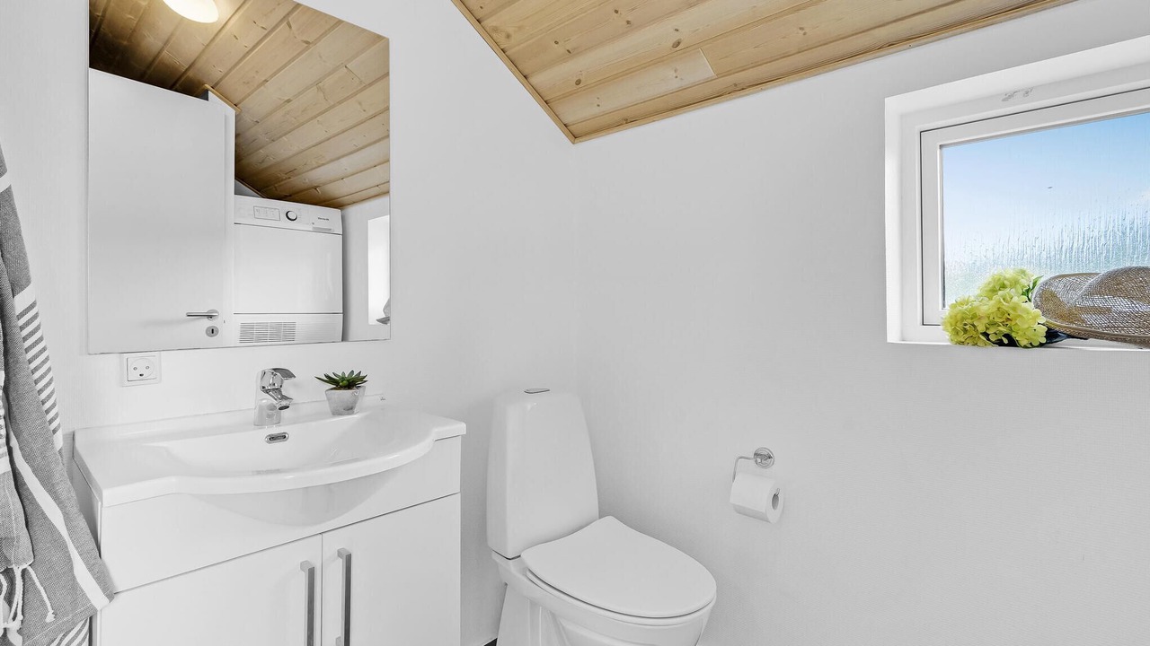 Photo of Bathroom in Sønderstrand